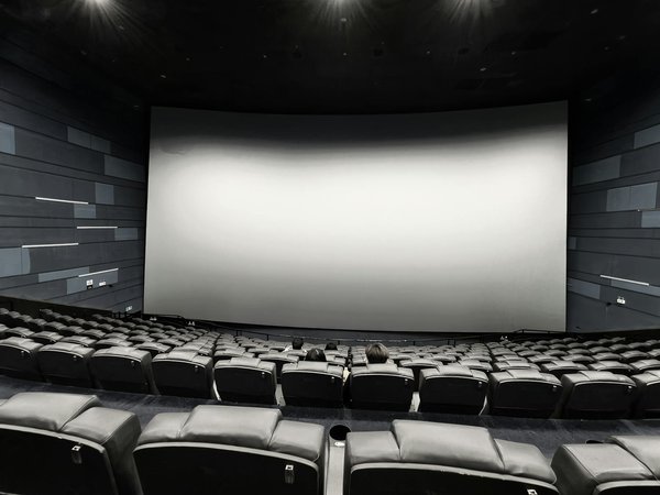 Santé et Croissance Démographique : Défis à Relever et Stratégies Innovantes pour un Futur Durable